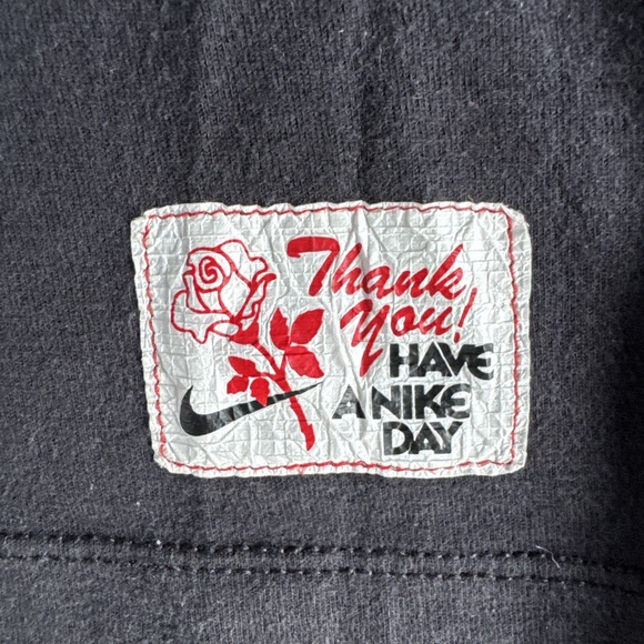 Nike Sportswear Shirt Mens Small Black Red Spellout NSW T Tee 1972‎ Front & Back - Picture 6 of 10